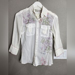 Da-Nang White Embroidered Blouse XS Military-Inspired
